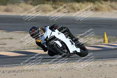 media/Nov-16-2025-Race Pace (Sun) [[8c5fa54630]]/Non Verified Riders (1st 20 Minutes)/2-Turn 10 (1010am)/